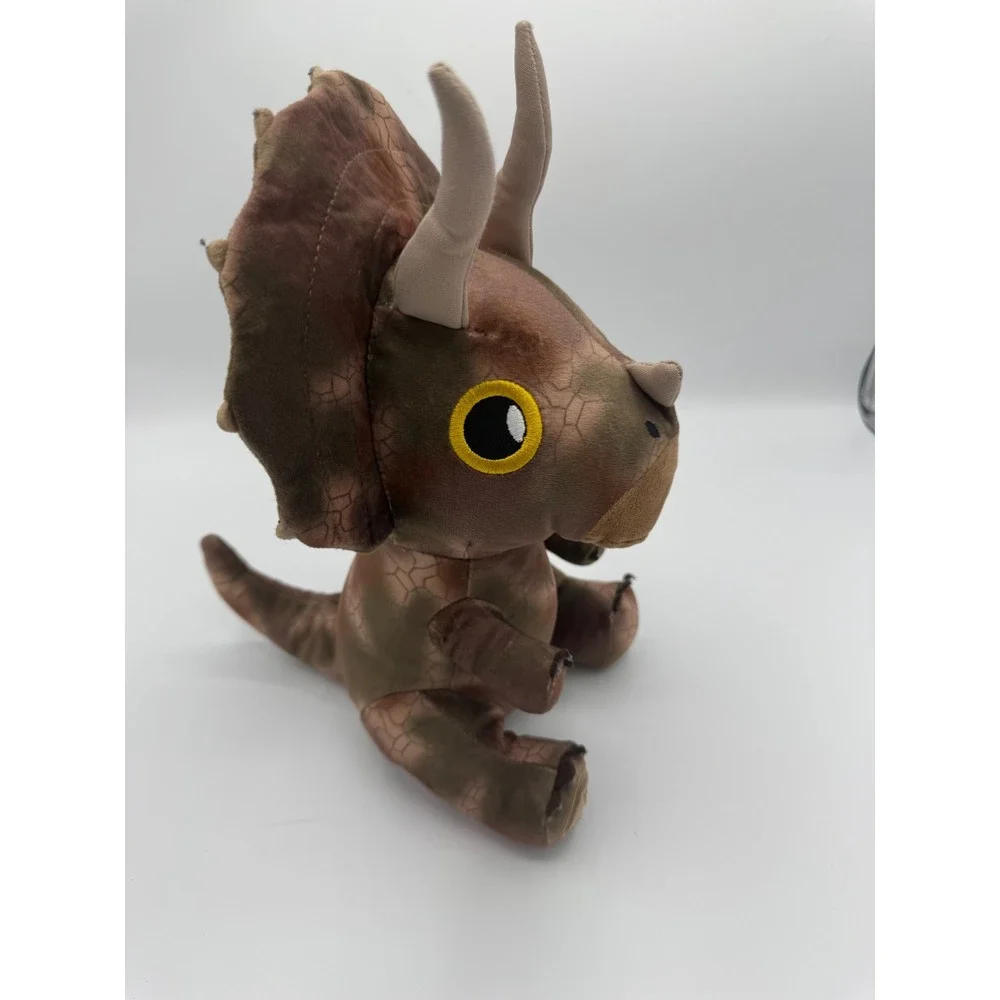 Kohls Cares Jurassic World Triceratops Plush Dinosaur Brown Green Camo 2022